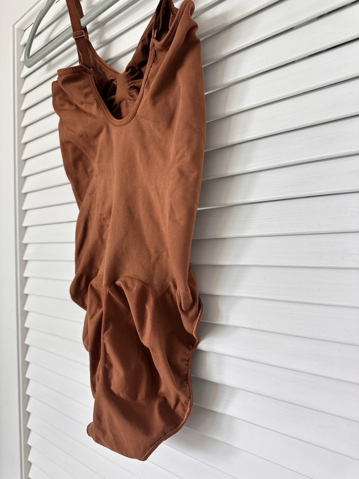 SKIMS Seamless Sculpt Bodysuit Shapewear Rust Brown Size M