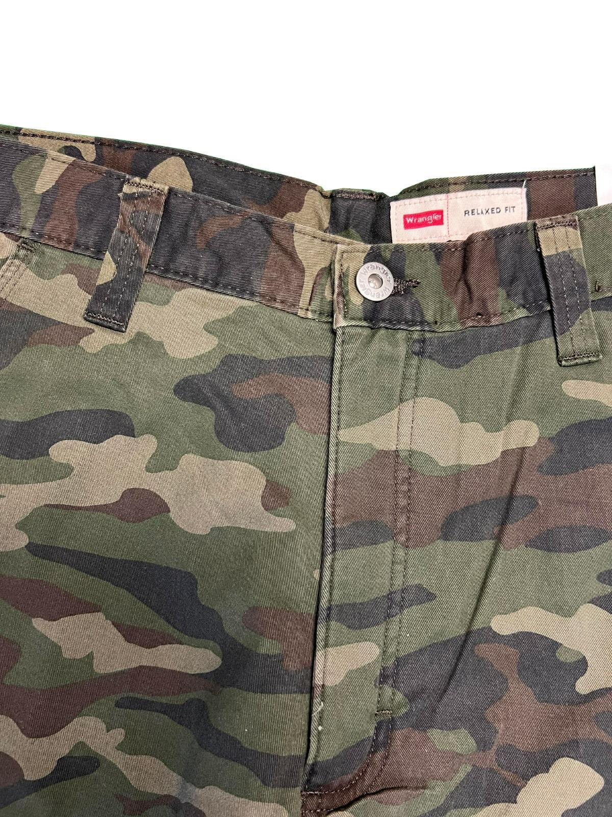 Wrangler Men’s Smooth Camo Pant Fleece Lined Cargo Relaxed Fit Five Star (S02)