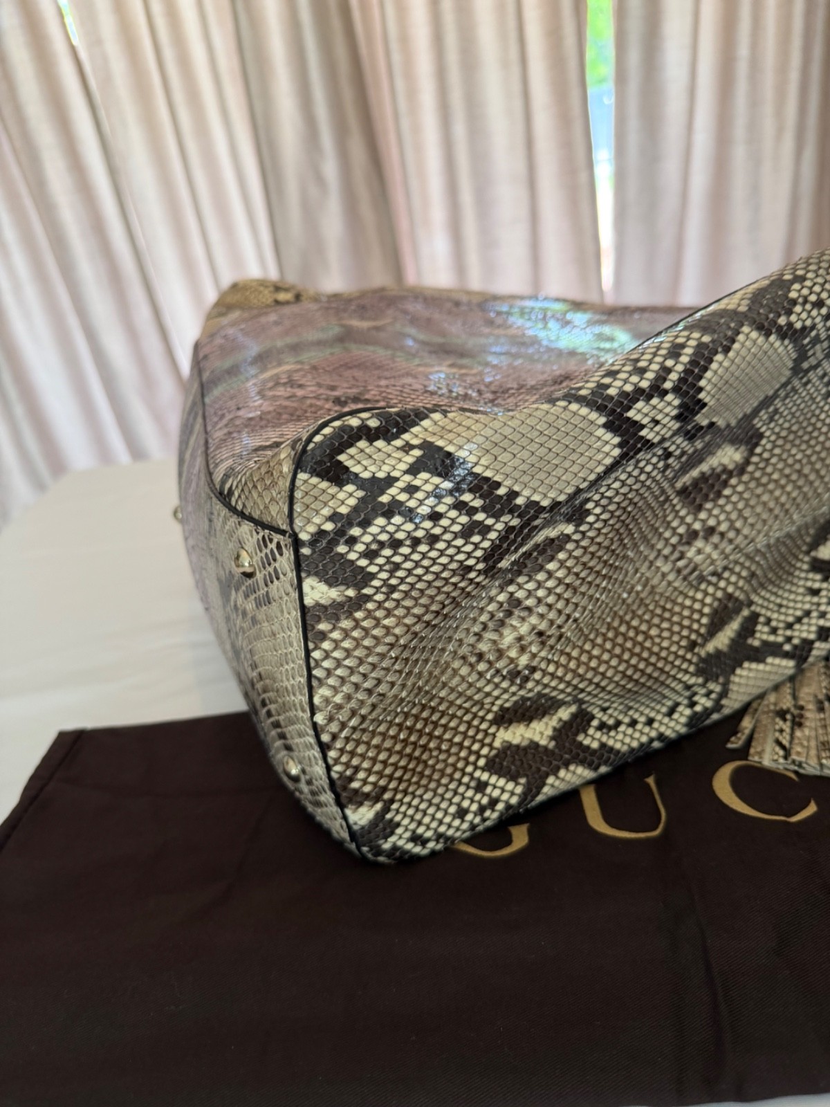 AUTHENTIC GUCCI SOHO LARGE EXOTIC PYTHON TOTE BAG Model Number: 282308