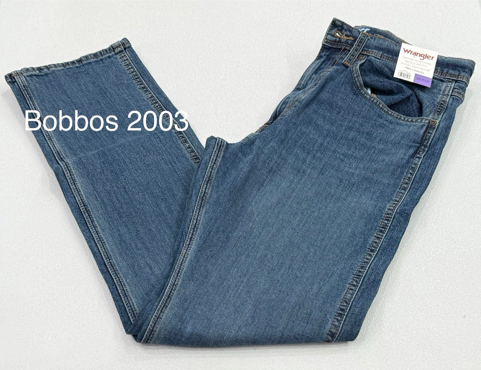 Wrangler Men’s Regular Fit Regular at Seat & Thigh Pants, Blue, Size 30X32