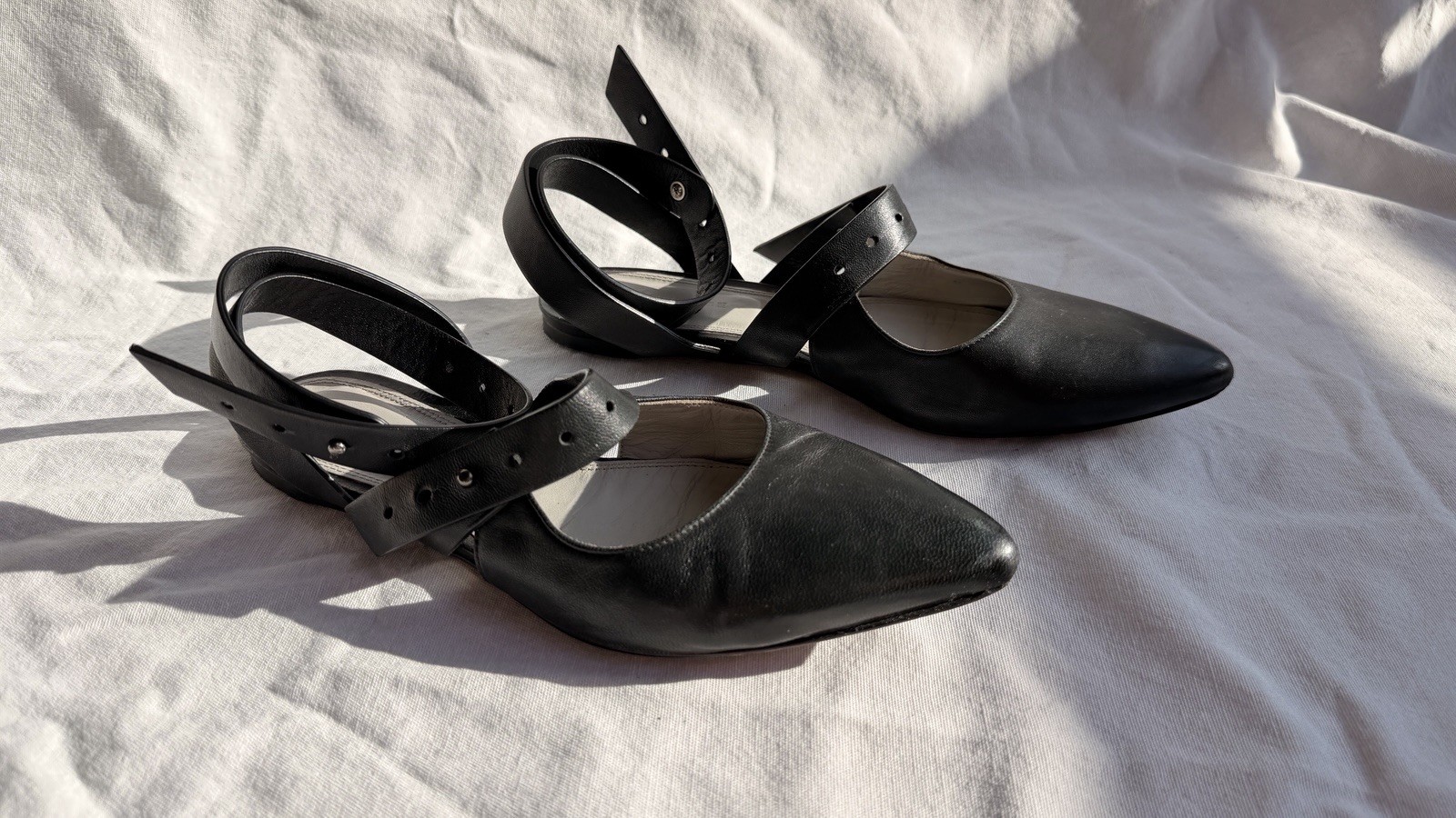 Vintage Black Leather Flats Ankle Wrap Slingback Pointy Toe by Strenesse 38