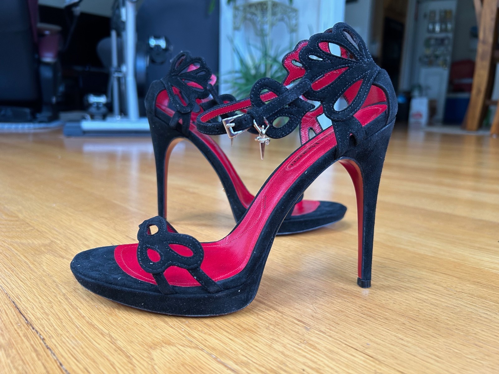 CESARE PACIOTTI Black Suede Butterfly Laser-Cut Sandals SZ 8.5 IT 38.5 Good &Box