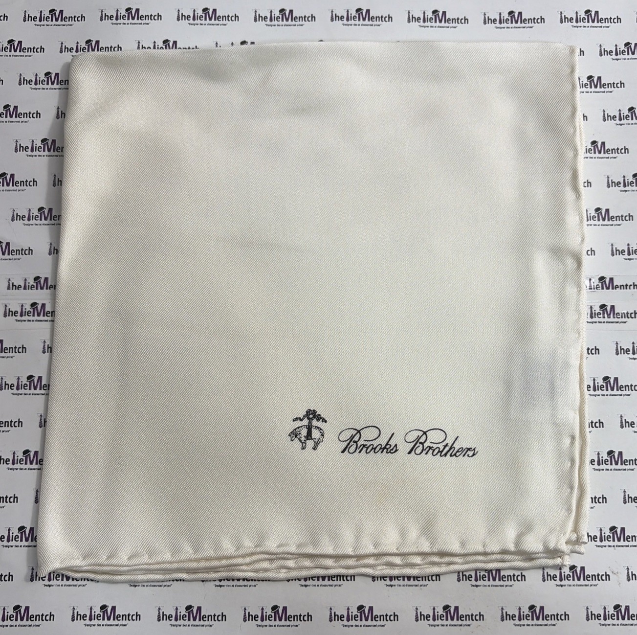 Brooks Brothers 100% Silk Ivory Pocket Square MSRP $29.50 (Small) (Minor Flaws)