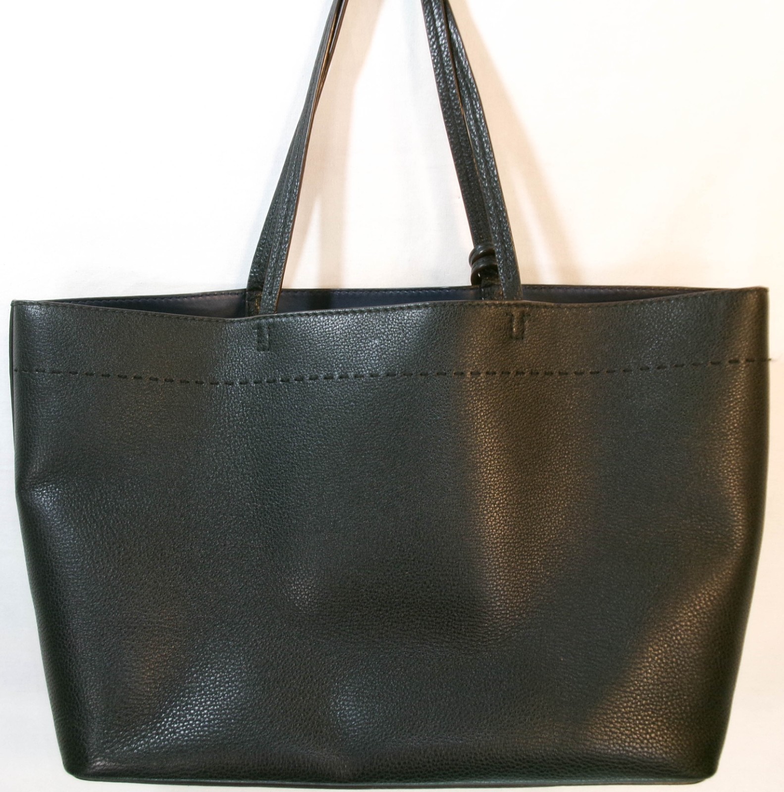 Tory Burch McGraw Pebbled Leather Large Tote with Logo and Tassel In Black