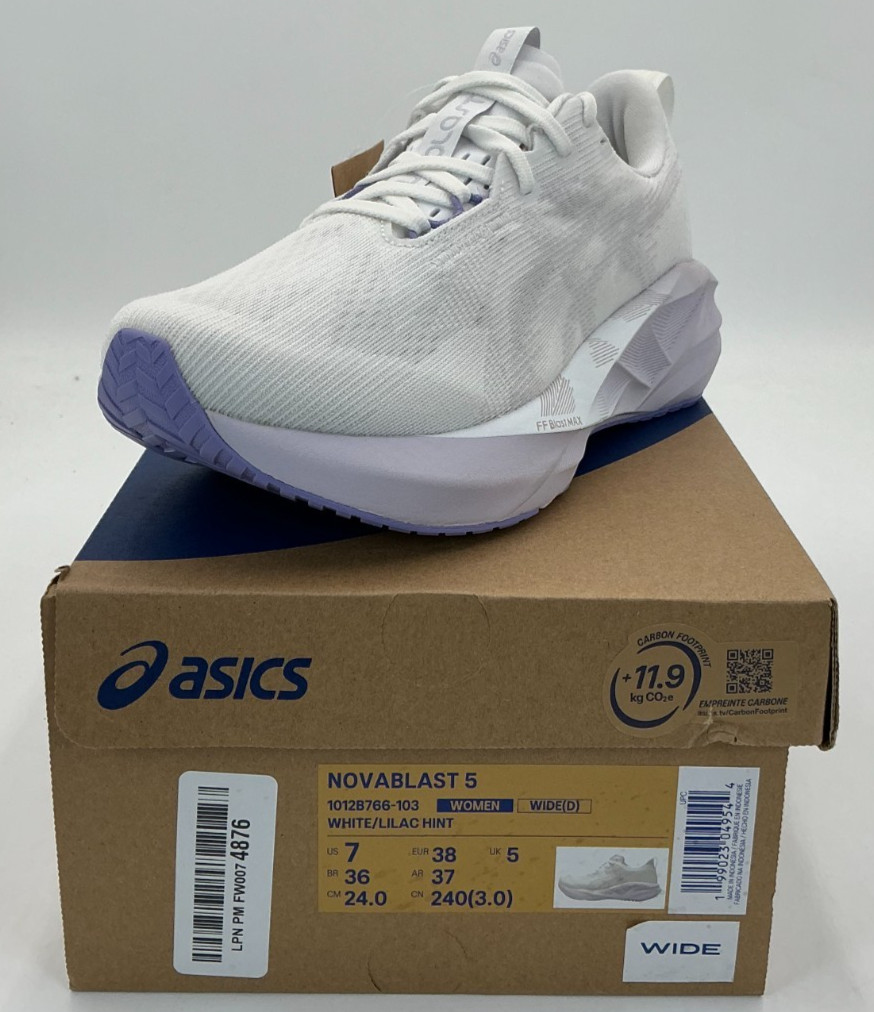 Asics Novablast 5 Women’s Size 7 D (Wide) White/Lilac Running Shoes NIB