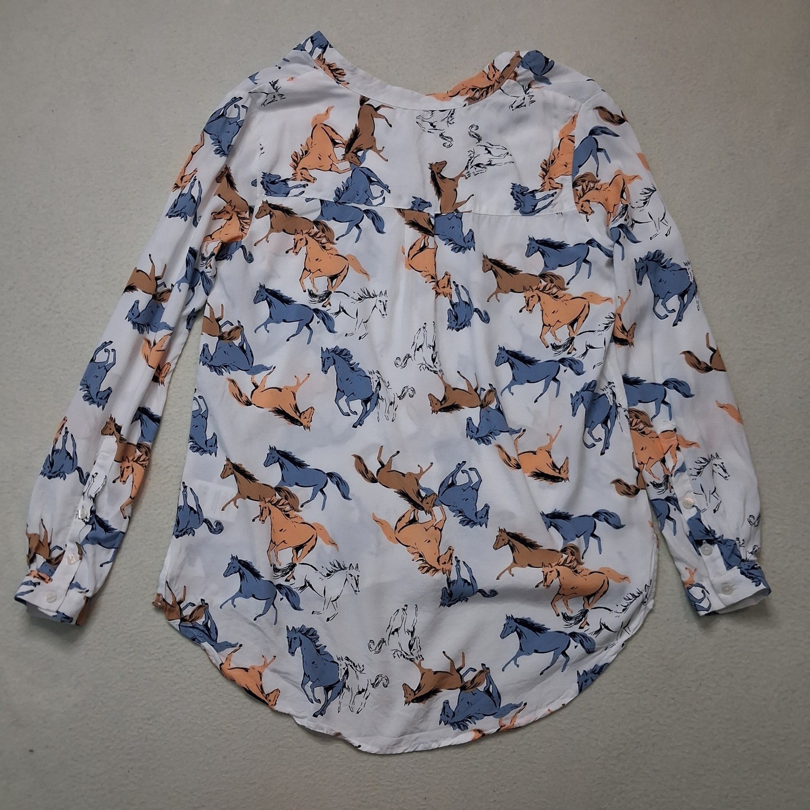 ModCloth Horse Print Blouse White Blue Tan Henley Long Sleeve Top Womens Medium
