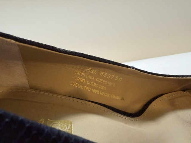 Clarks Blue and Black block-heel pumps size 6