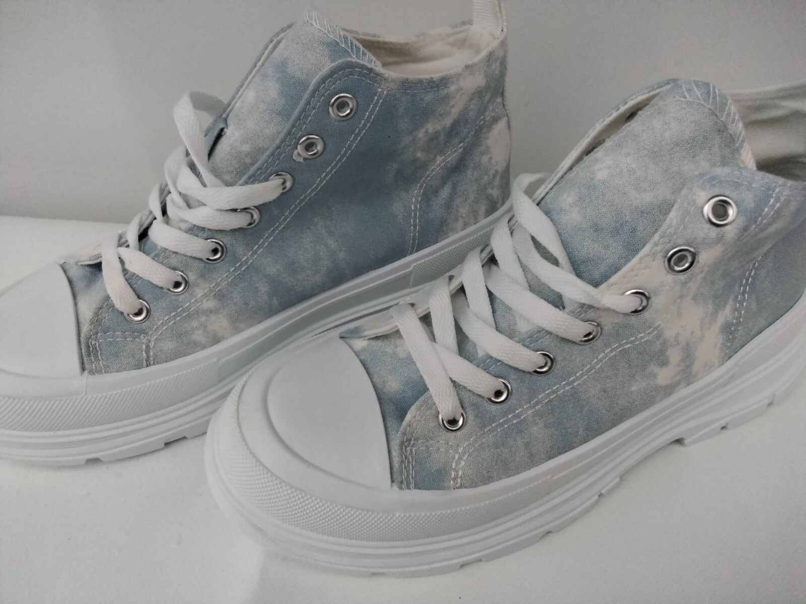 Top Price casual shoe, everyday shoe, sports shoe, sizes: 36,37,38,39,40,41, NEW