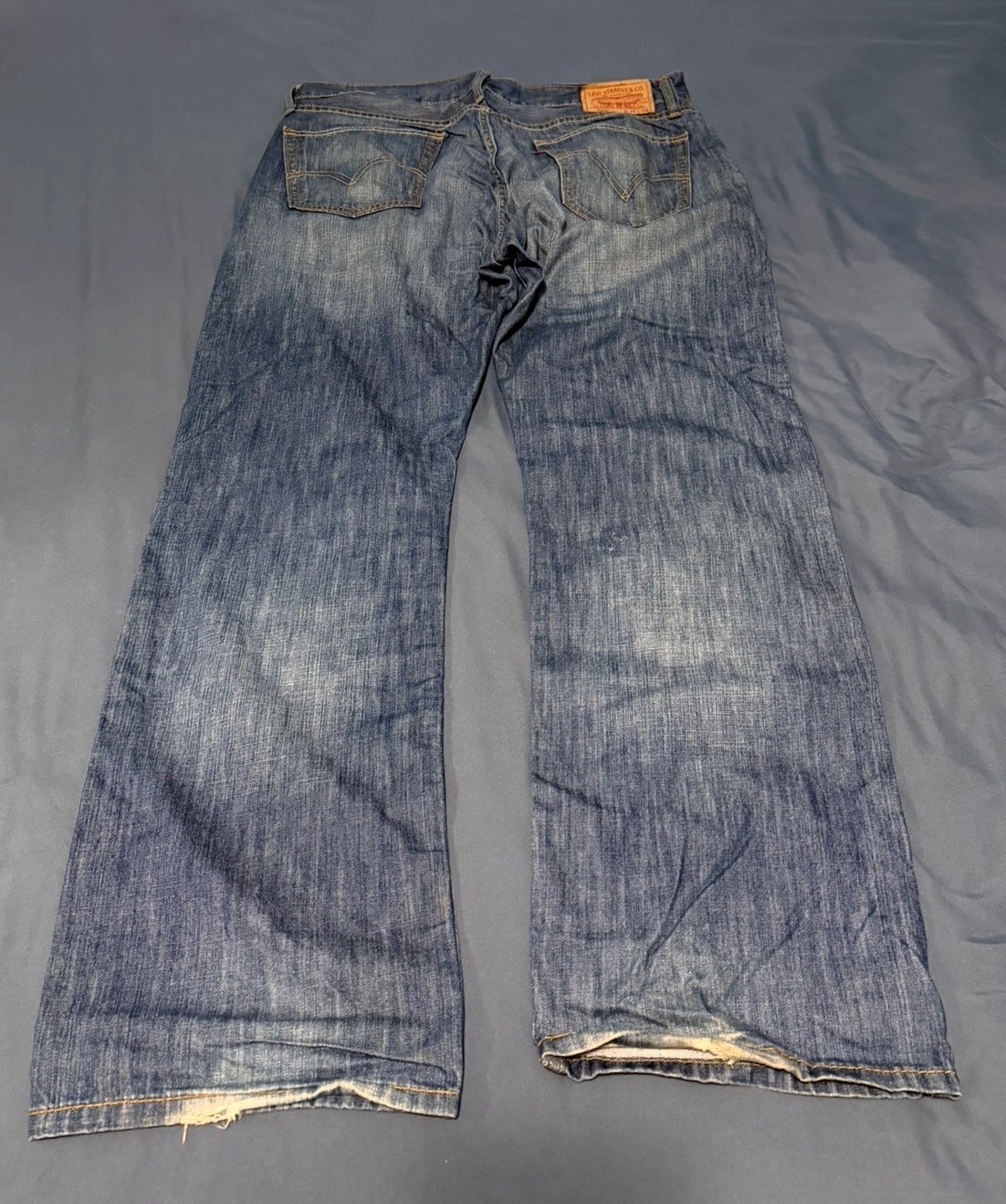Levis 505 Straight Fit Jeans Mens 36×30 Blue Denim Medium Wash Red Tab Classic