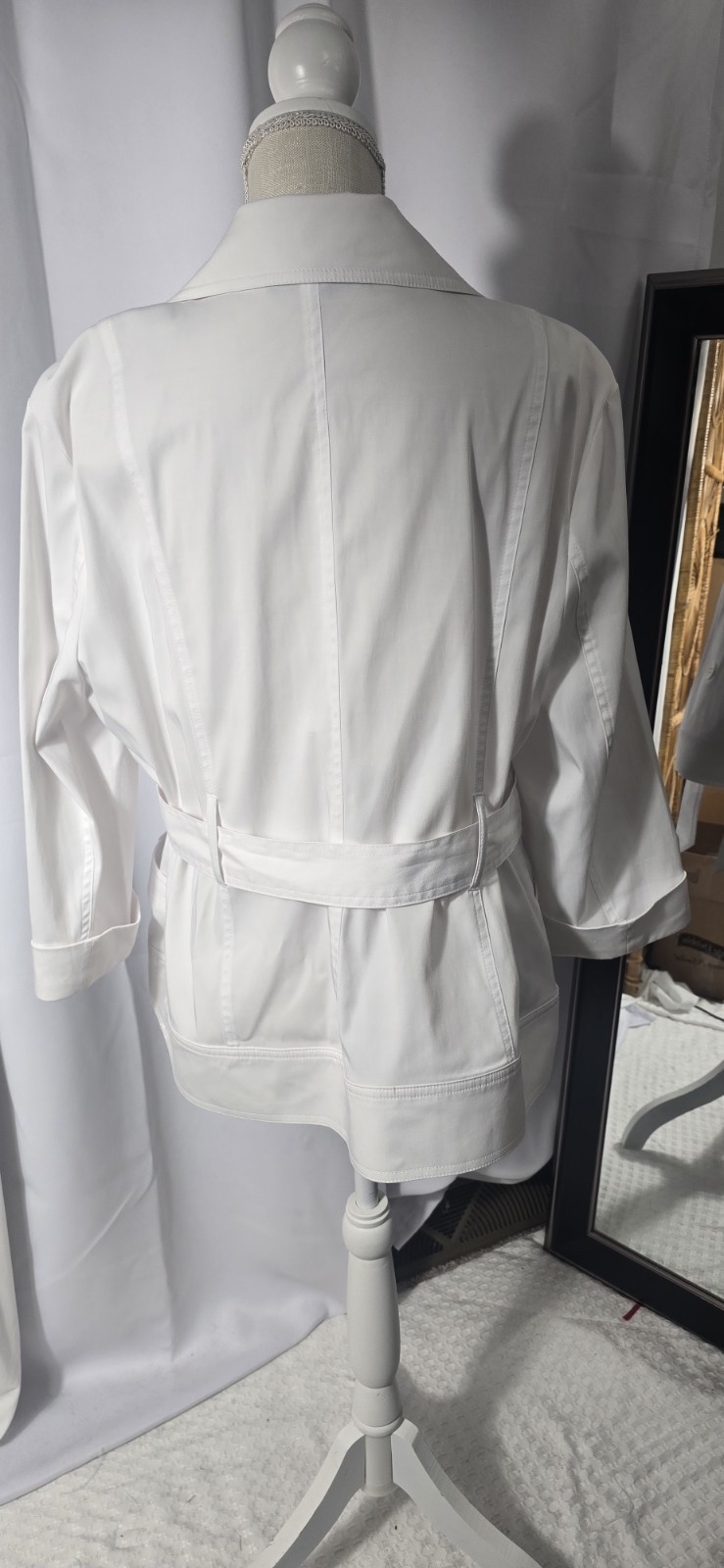 Harvé Benard Cropped Jacket Womens Large White Short 3/4 Sleeve 3 Button Front