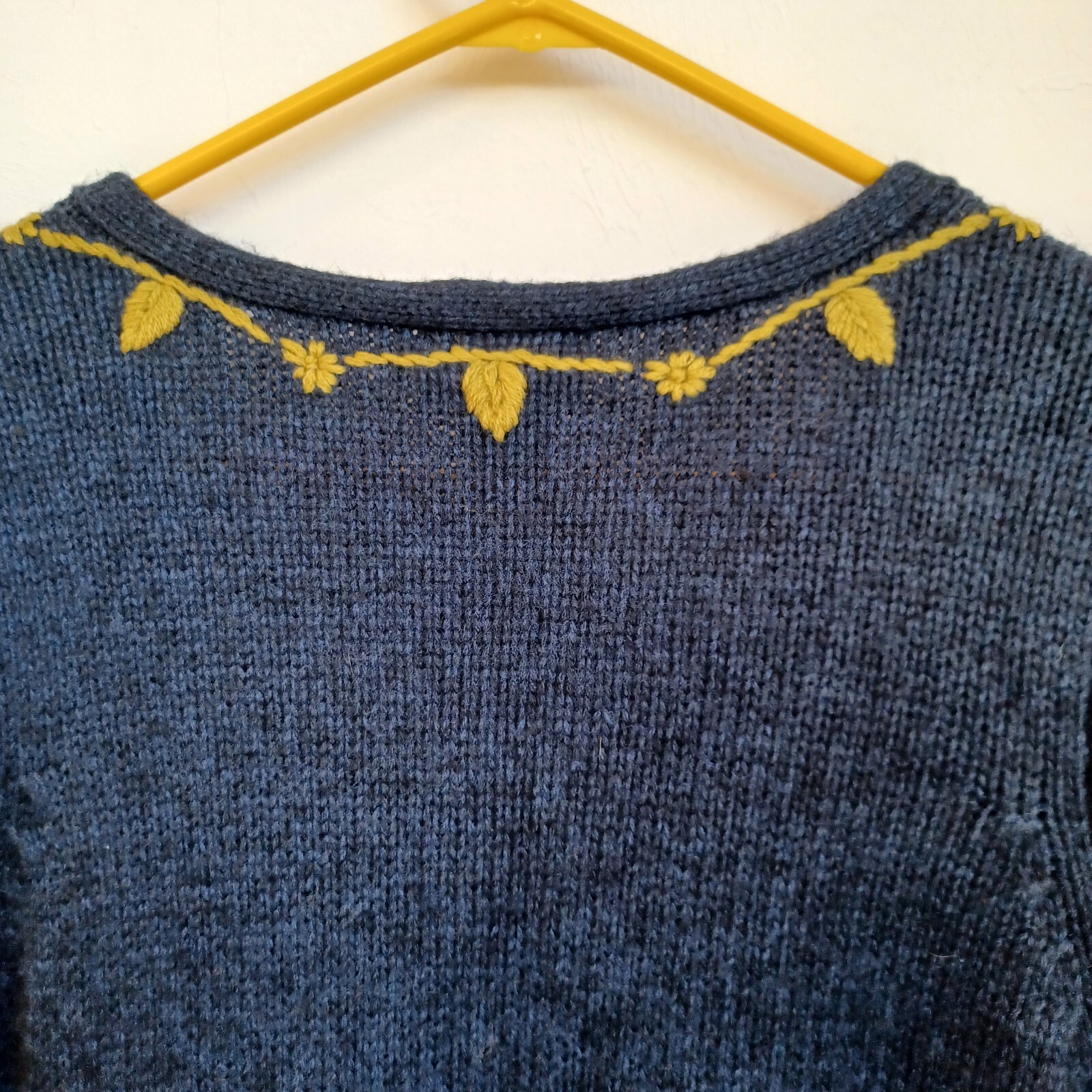 Soft Surroundings Sweater Womens M Embroidered V Neck Pullover Angora Wool Blend