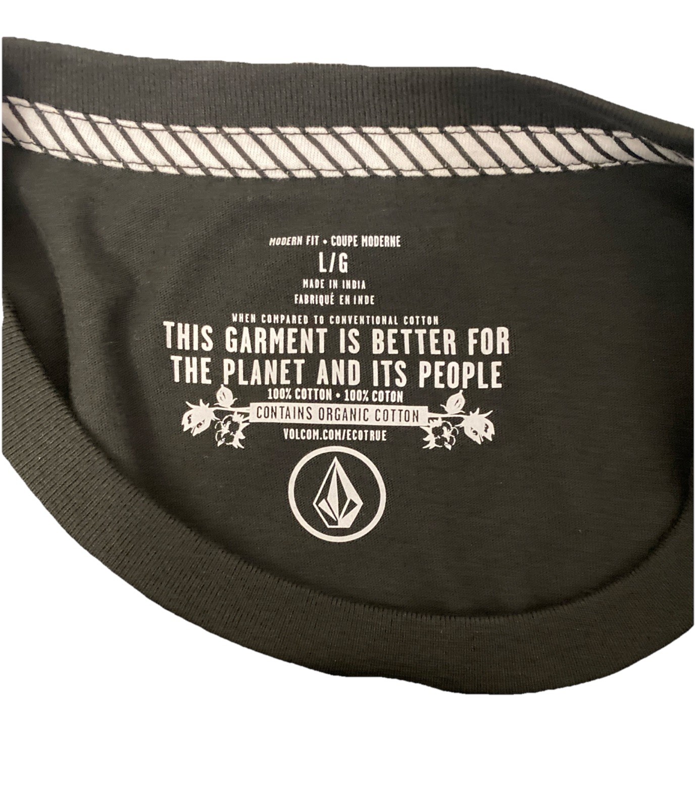 Volcom Stone Organic Cotton Black T-Shirt Twisted UP SST R$32.00 Sz L Cotton