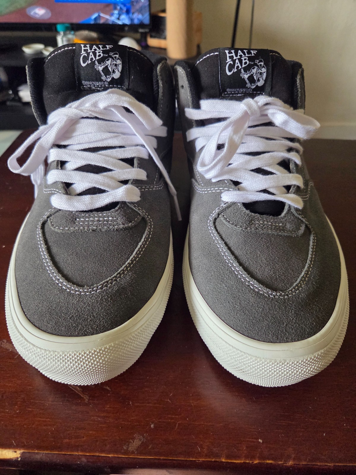 Vans Skate Half Cab Grey/White US Men’s 12 VN0A5FCD1XM. Excellent condition.