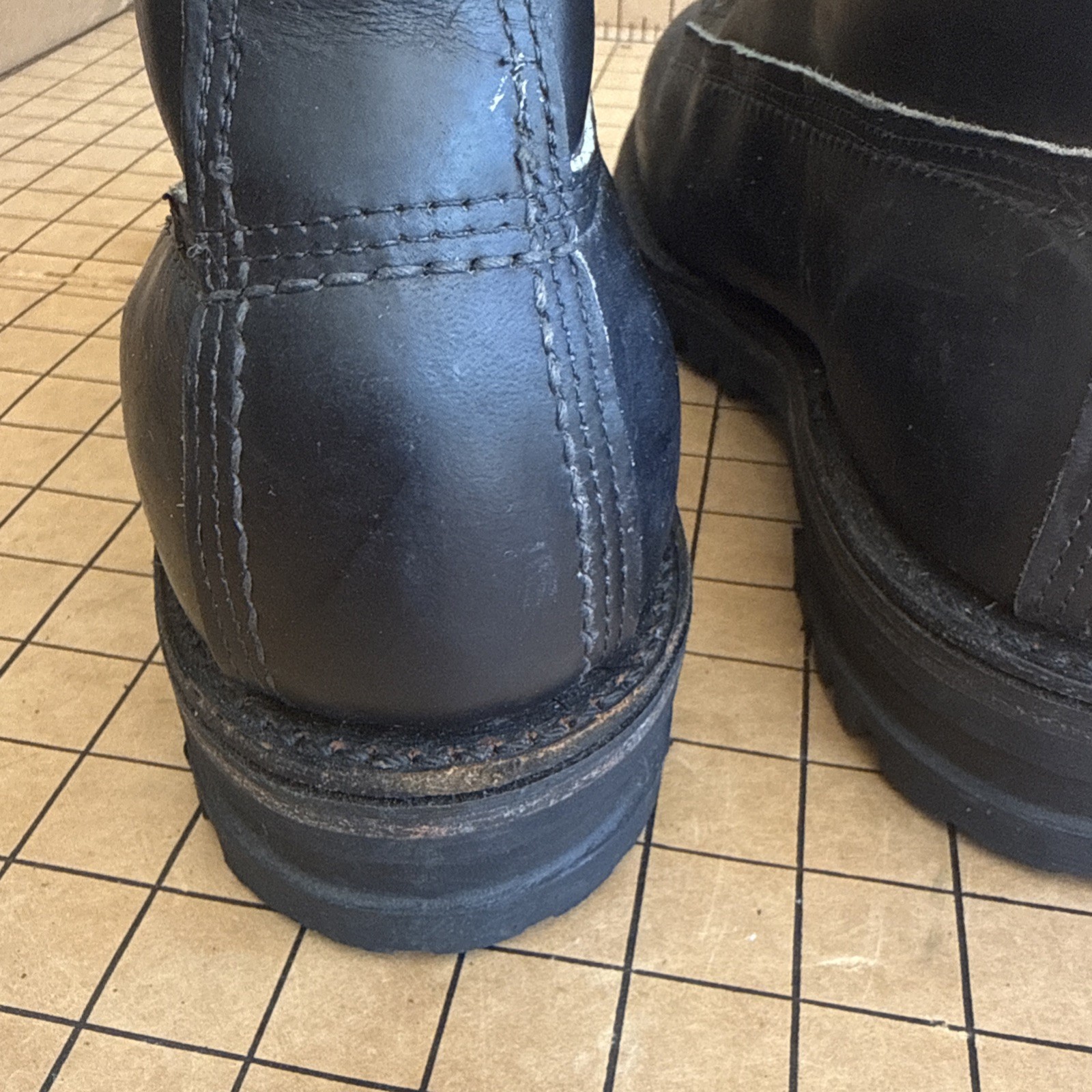 Size 10D Chippewa Military SEE PICTURES