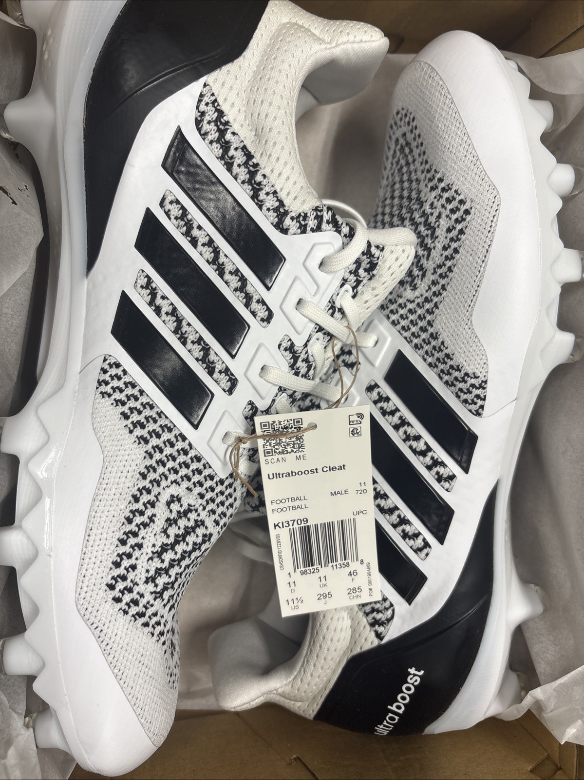 Adidas Men’s Ultraboost Cleat Black And White Size 11.5