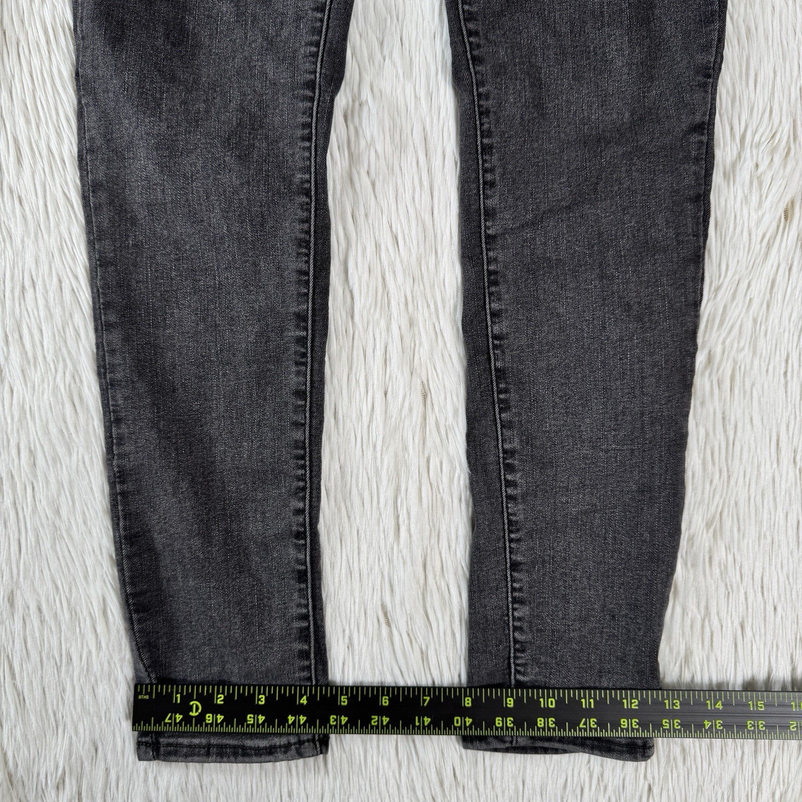 Levi’s 720 Charcoal Wash High-Rise Super Skinny Denim Jeans Women’s Size 31
