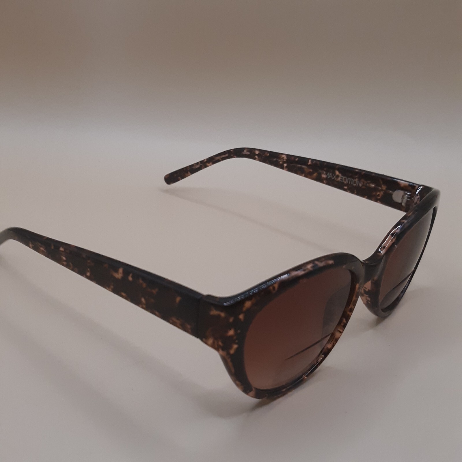 Max Edition ME1774 by Max Studio Sunglasses Mauve Round Tortoise Shell Weekender