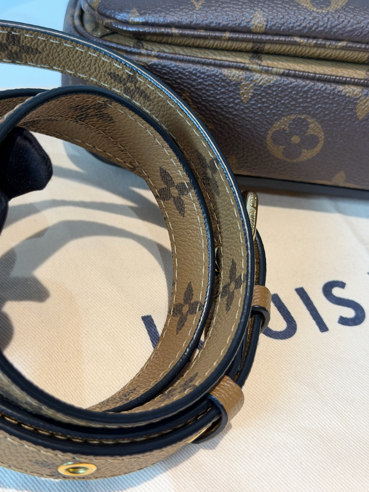Authentic Louis Vuitton Pochette Metis Coated Canvas Crossbody Caramel eBay AG