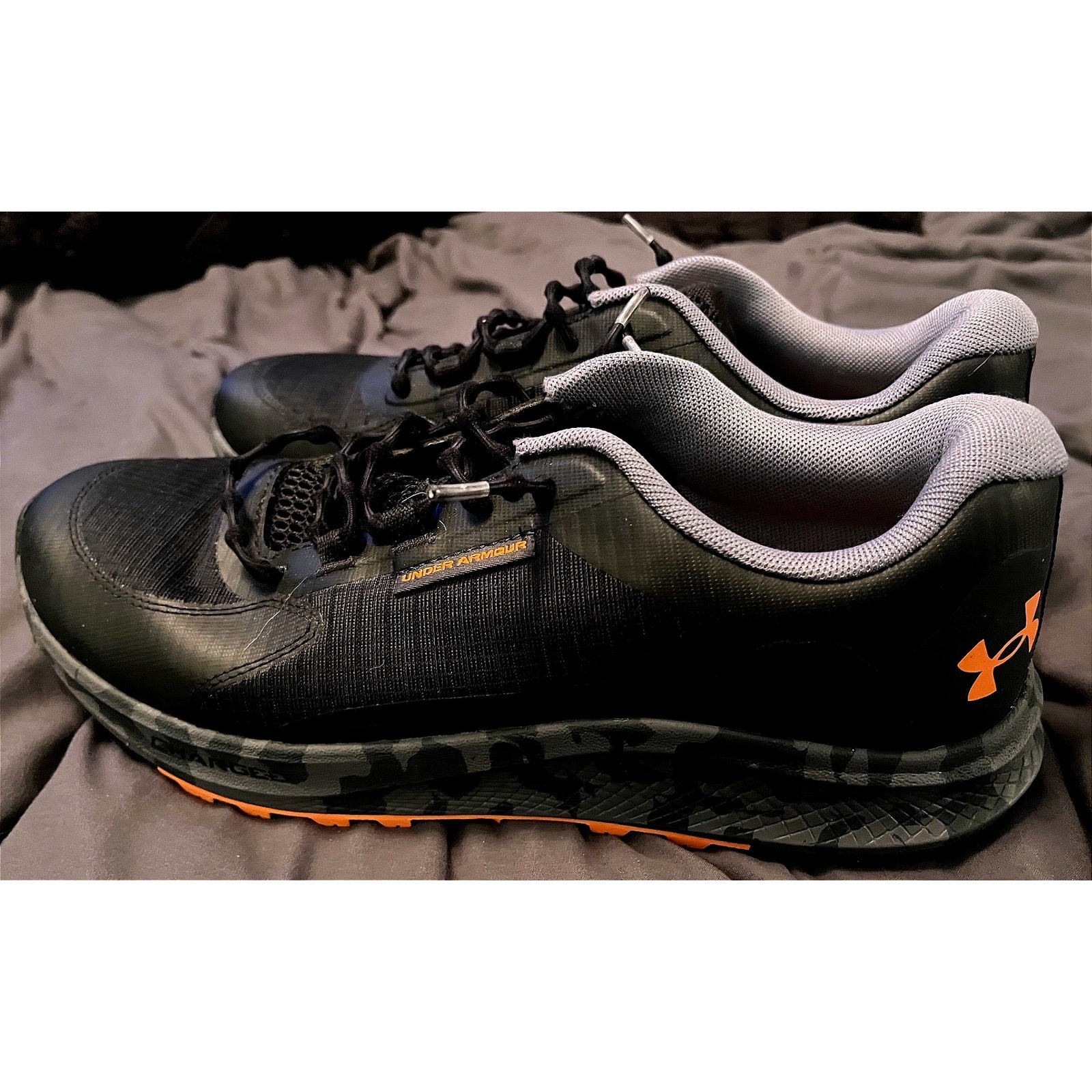 Under Armour Charged Bandit TR2 Mens Running Shoes Black/Orange Camo 3028371-001
