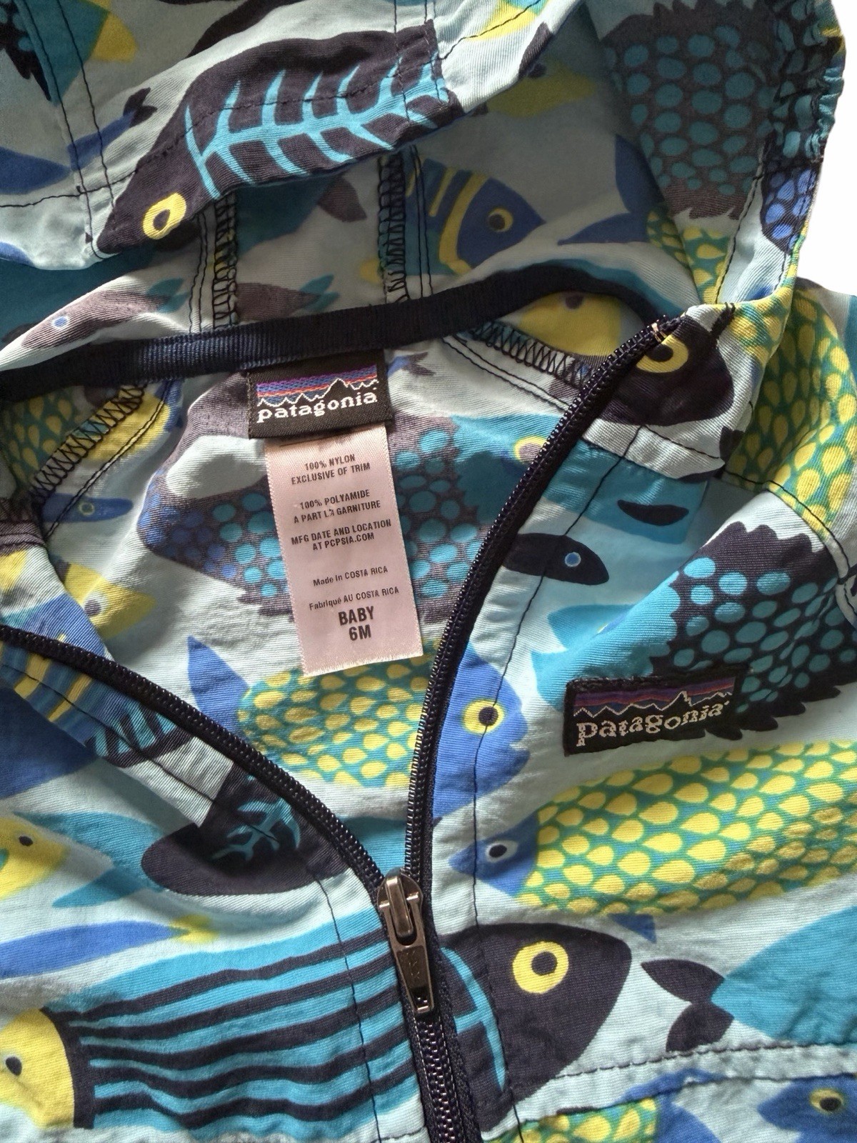 HSA HTF Patagonia Baby Baggies Windbreaker Jacket size 3/6M. Fish pattern.