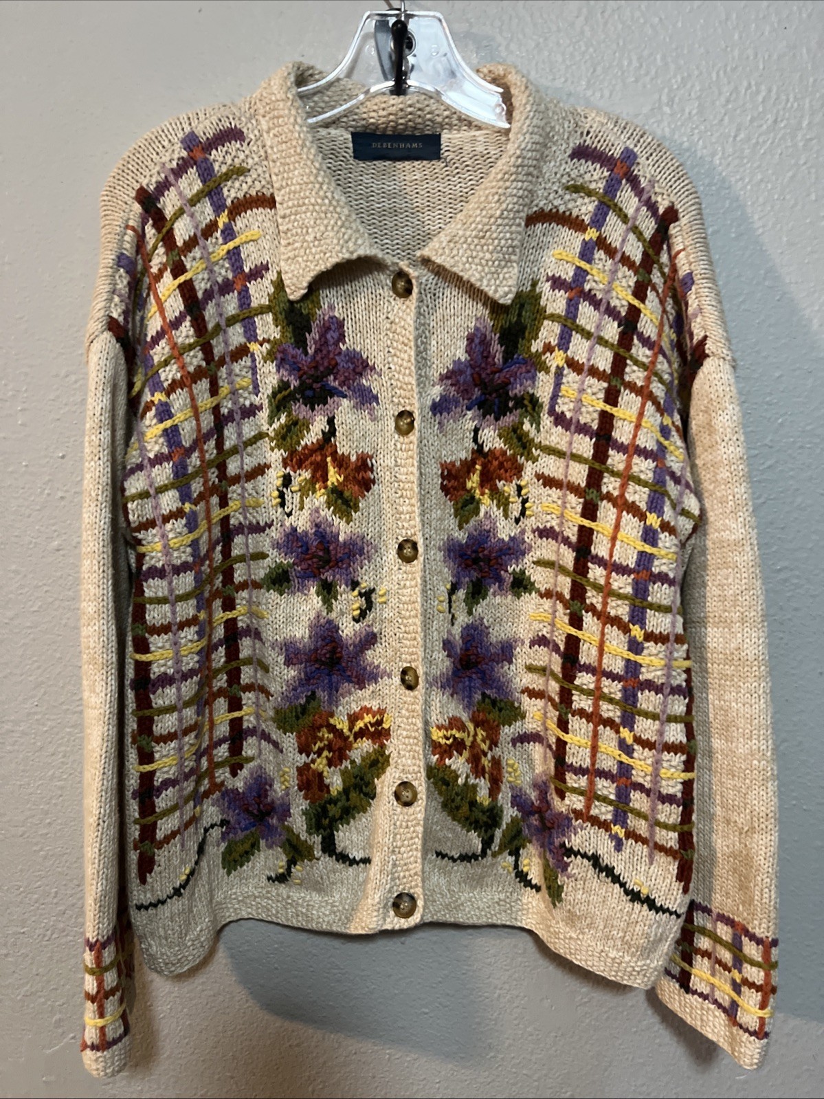 vintage Debenhams Knit cardigan With a charming cream base And Colorful Flowers