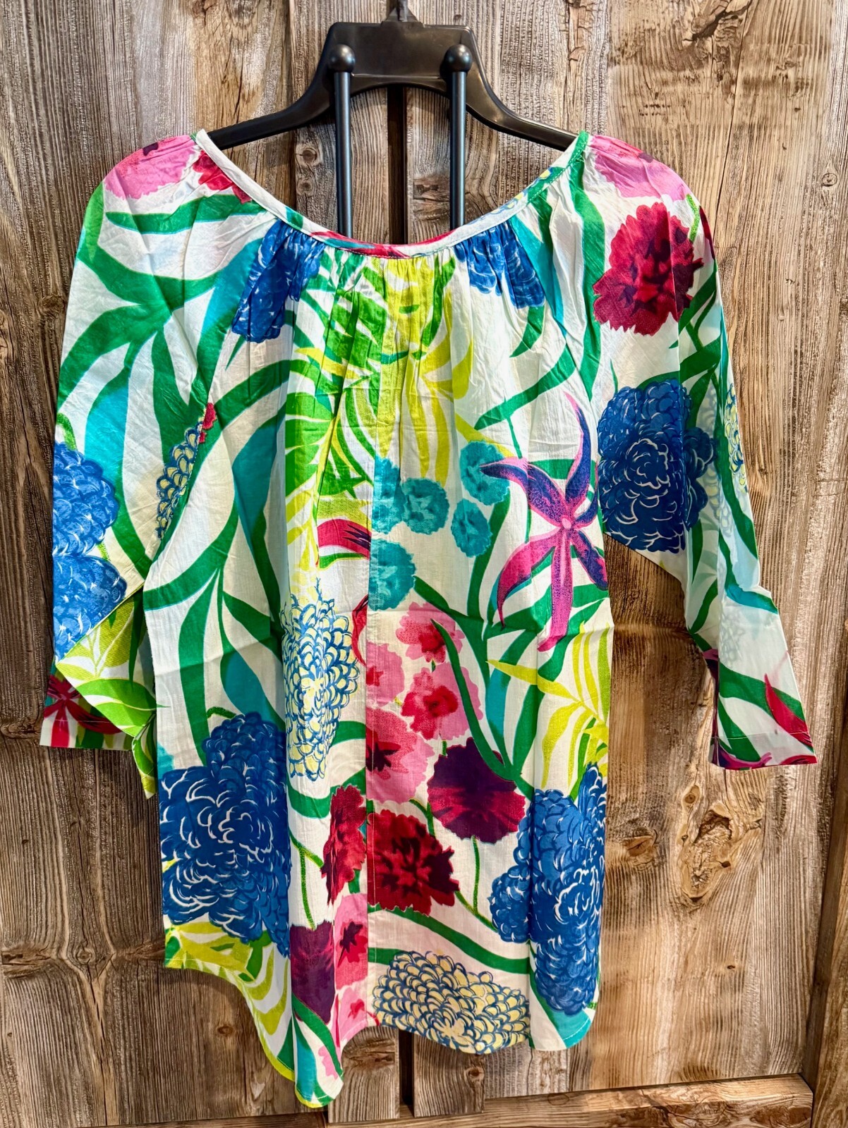 Kikisol White Hydrangea Tassel Top #635