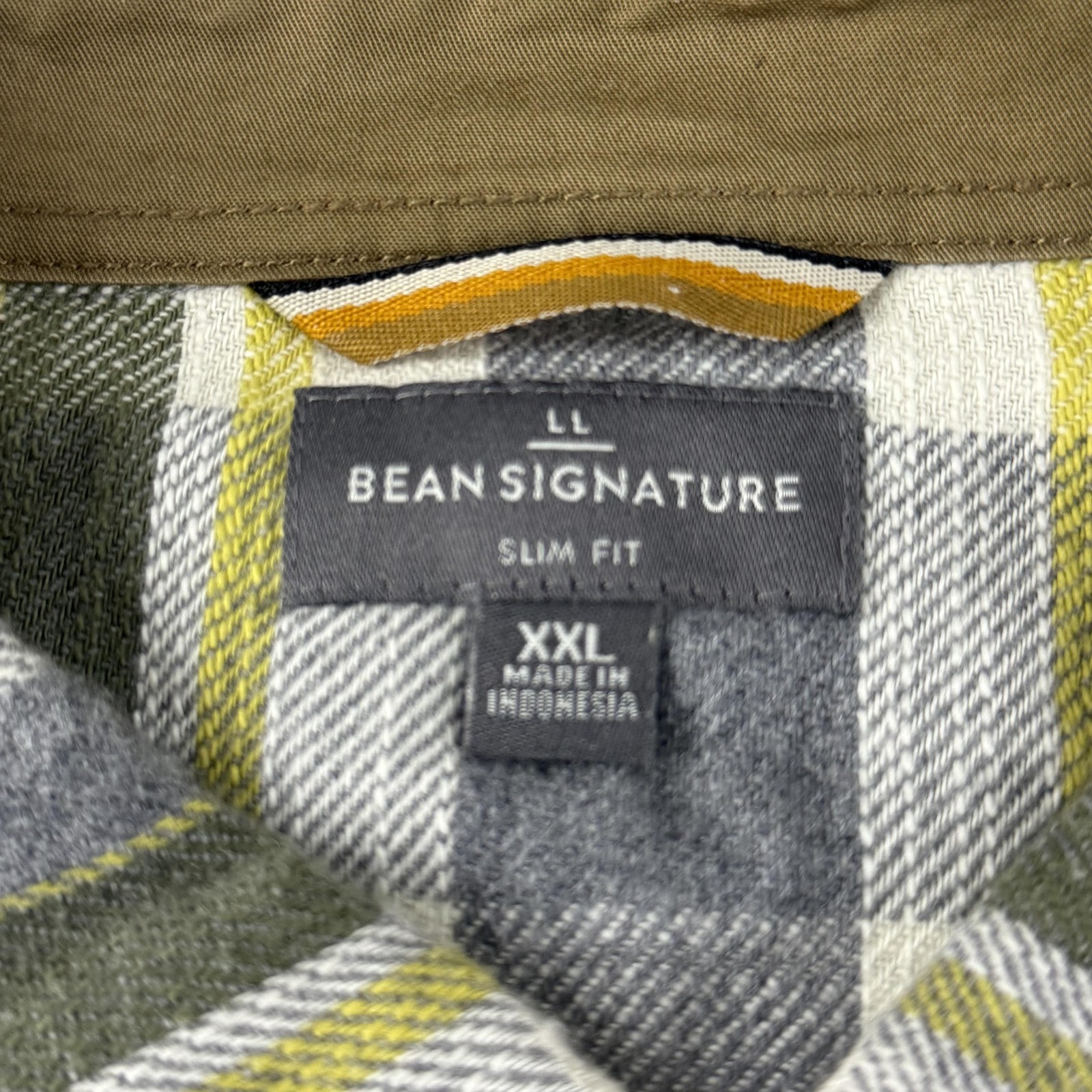 LL Bean Signature Shirt Mens 2XL Gray Green Plaid Flannel Slim Fit Heritage