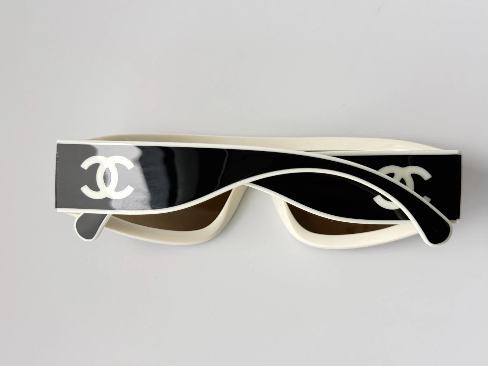 CHANEL CH6057 Shield Wrap Sunglasses Black Beige Brown Lens Unisex 54-19-145