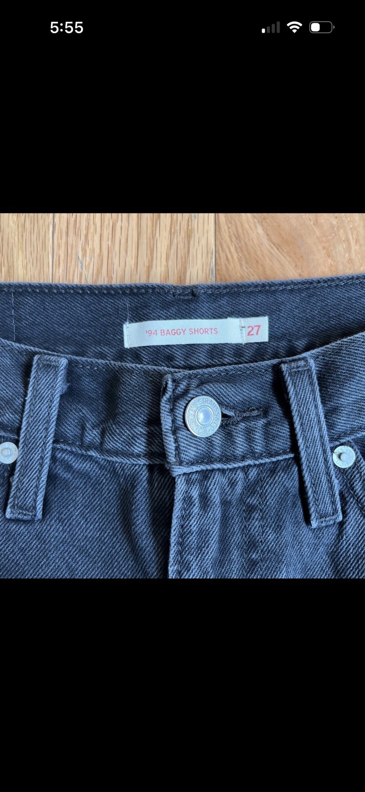 Levi’s Women’s ’94 Baggy Shorts Black Denim Size 27 Mid Thigh Length