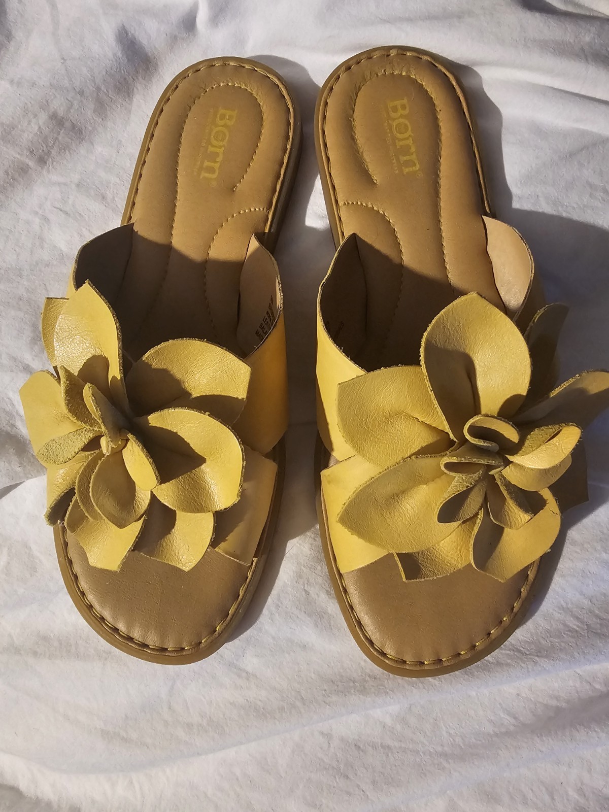 Yellow Billi SANDALS From BORN