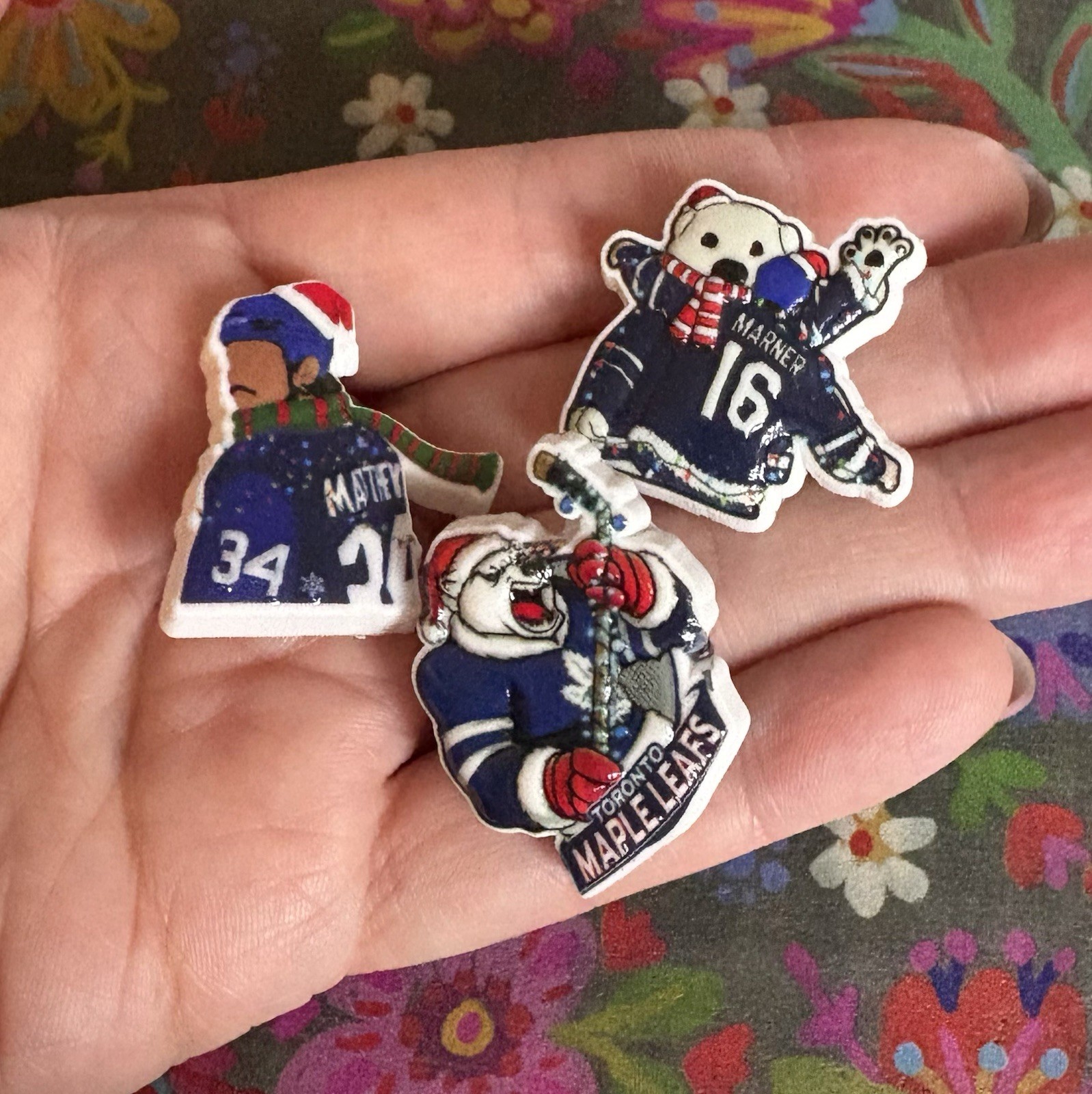 7 Piece TORONTO MAPLE LEAFS Hockey Team Themed Shoe Charms