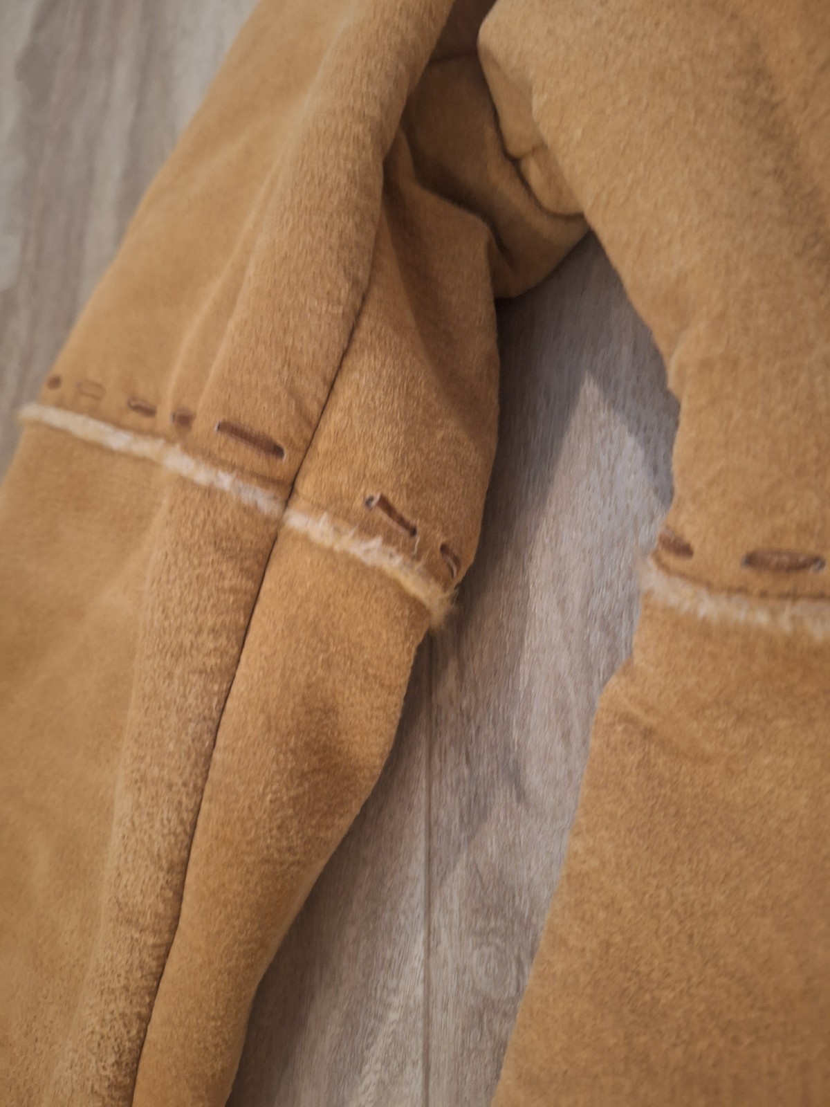 Guess Vintage Y2K Tan Genuine Suede Leather Faux Fur Lined Button Closure Coat M