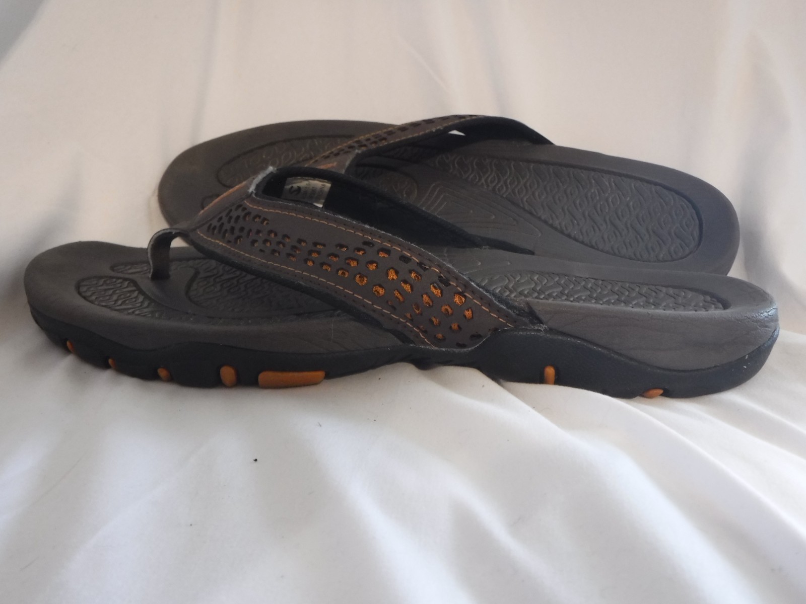 Hobibear Flip Flop Sandals Mens Size US 11 EU 44 Brown Orange Comfort Slip On