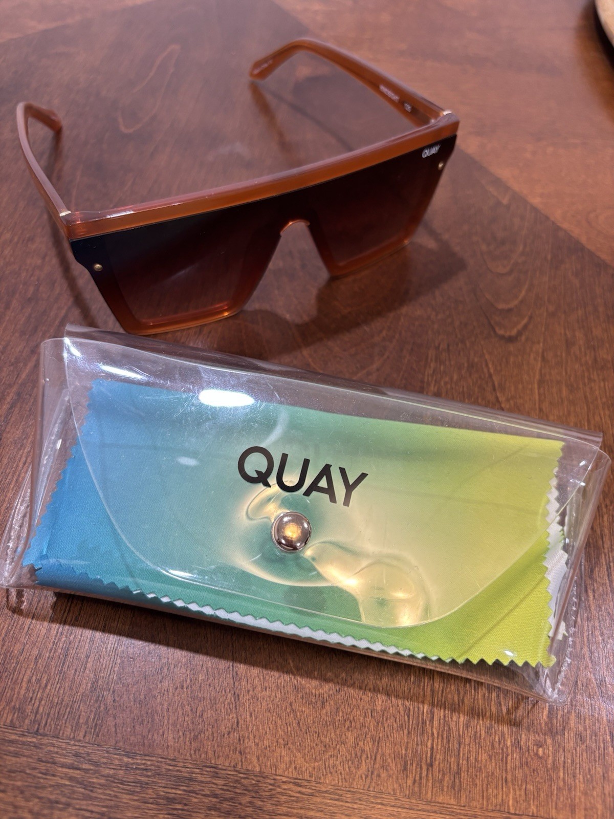 Quay Hindsight Oversized Square Sunglasses Brown Frame/Brown Lens UV400 125mm