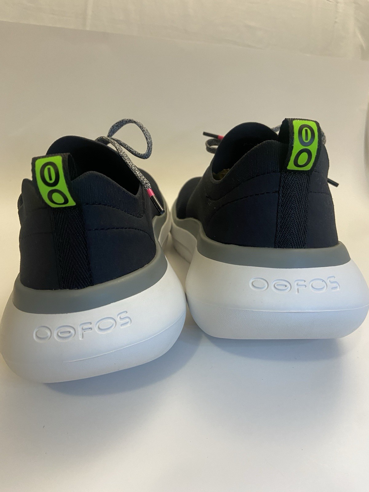 Oofos OOmy Stride Women’s 11 Black White Running Shoes Comfort Recovery Slide