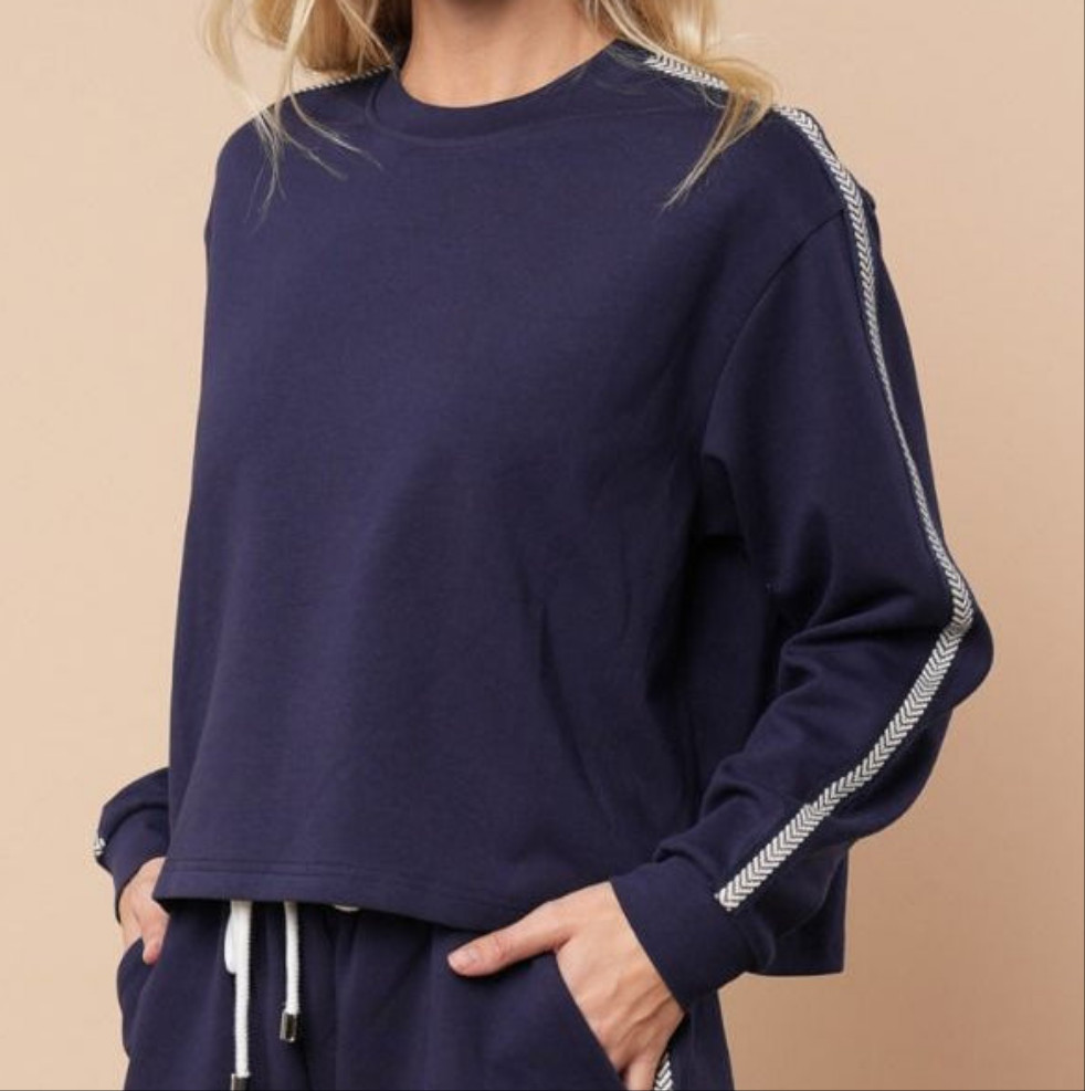 WHITE BIRCH Navy Scuba Fabric Top with Arrow Stitch Trim – M L