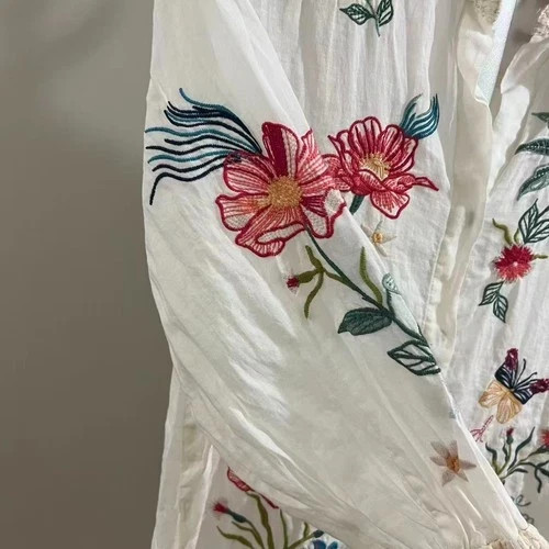 NWOT Johnny Was 100% Ramie Embroidered Floral Button-Down Tunic Shirt Blouse S