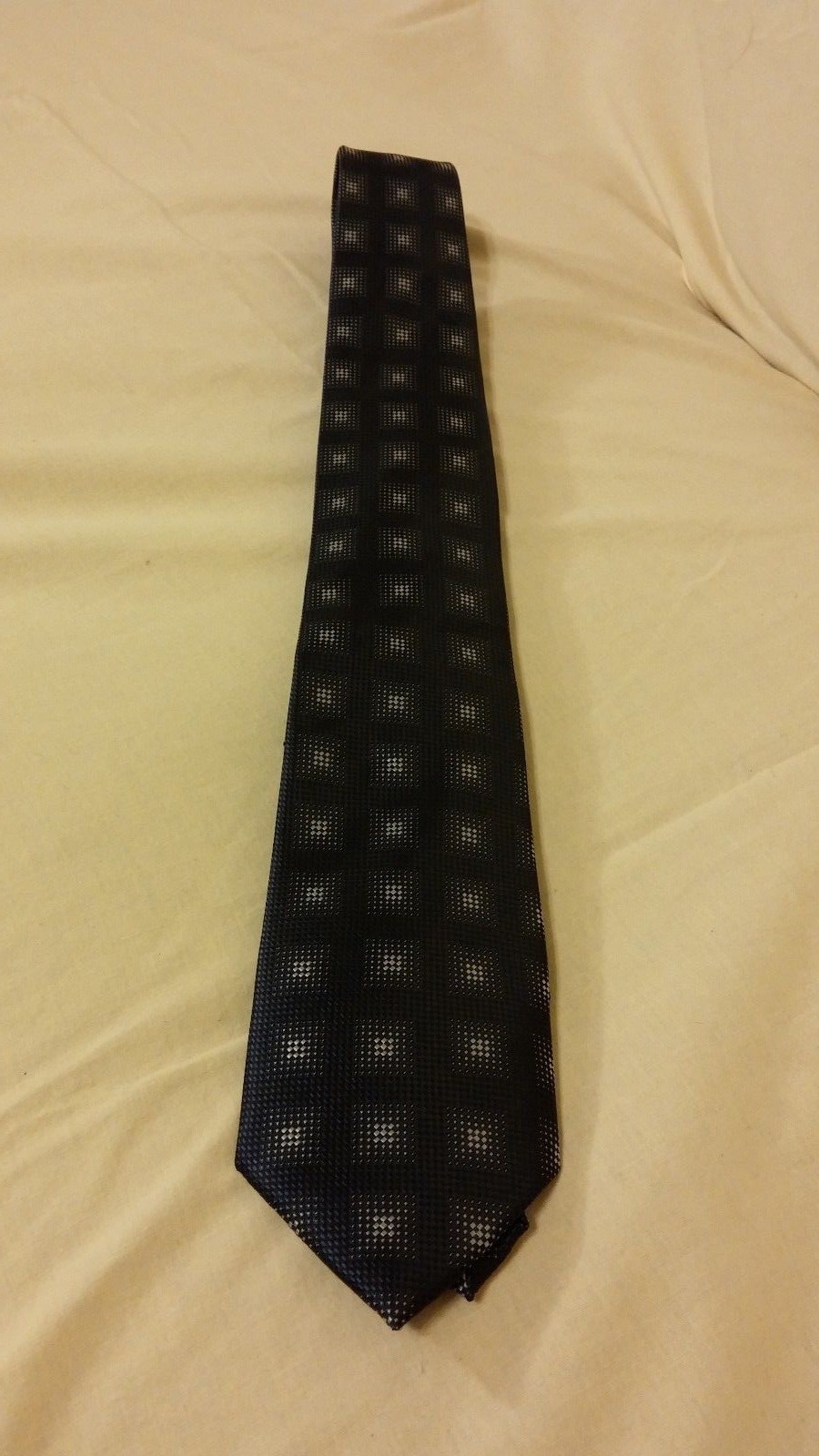 NWT Brand Q Men’s Blue & Gray Geometric Neck Tie Classic 57″-60″