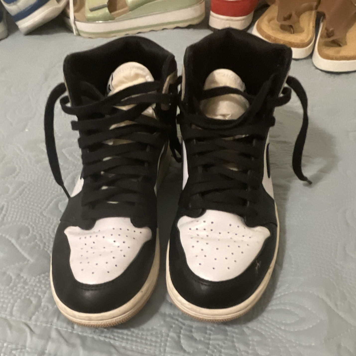 Nike Air Jordan 1 High-Top Leather Lace-Up Sneakers Black/White/Tan Colorblock