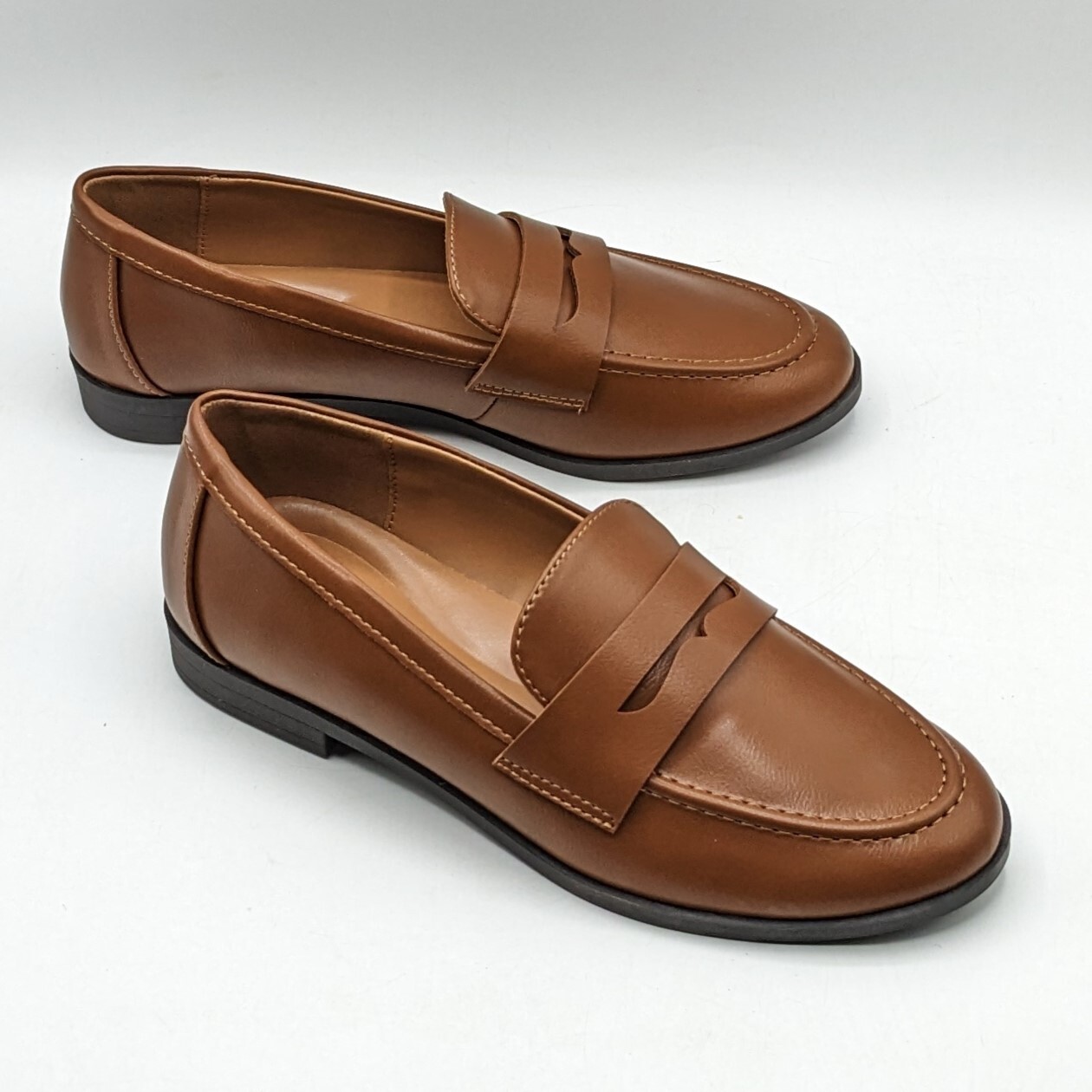 Kensie “Gitty” Women’s Slip-On Penny Loafer w/Padded Footbed (Cognac) – NEW