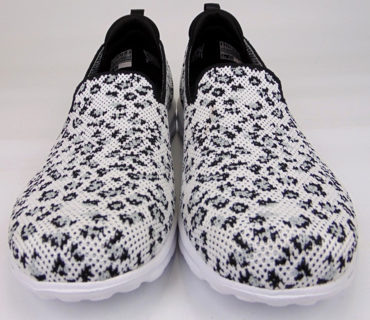 NEW Skechers GOwalk Stretch Fit Comfort Shoes Women’s Size 8.0 M, Gray Sneakers
