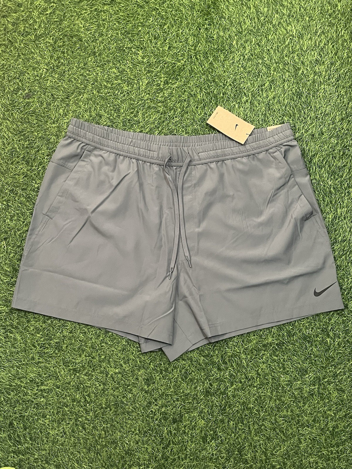 Men’s Nike Form Dri-Fit Unlined Versatile Shorts 5″ Size XXL Grey FN4347-084