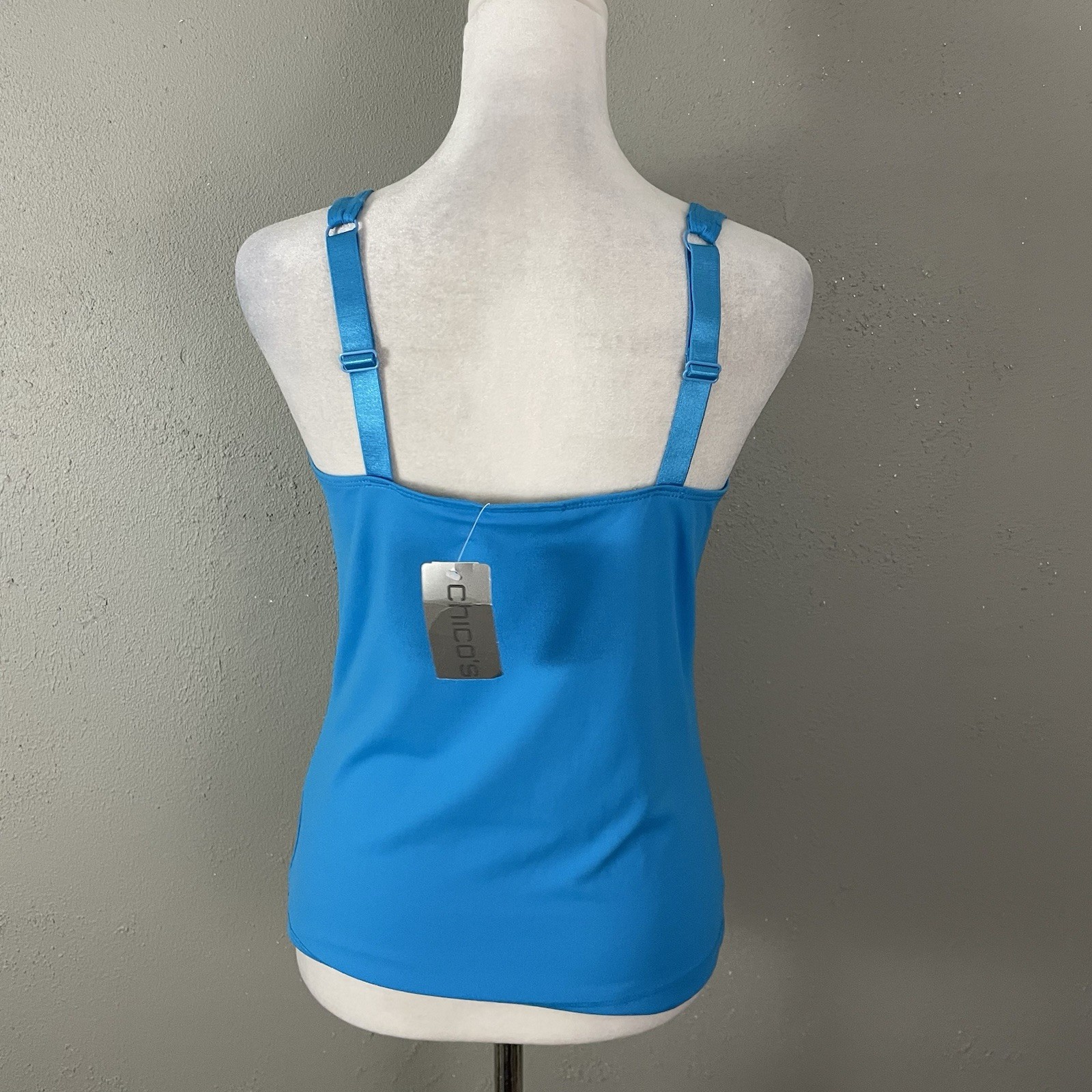 NEW Chicos Sleeveless Top Size 0 Small Microfiber Cool Cami Blue Tank Nylon Span