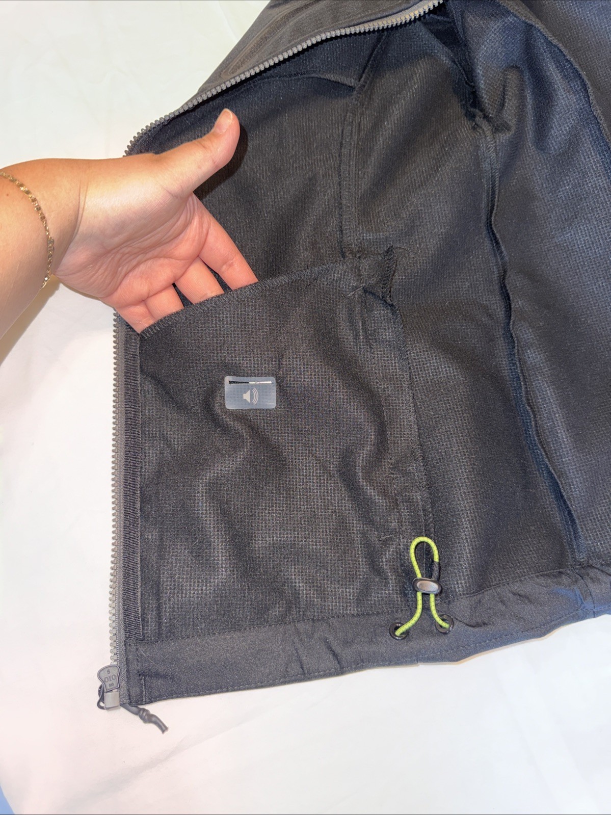 NWT Kaiser Permanente Trimark Women’s Softshell Black Jacket