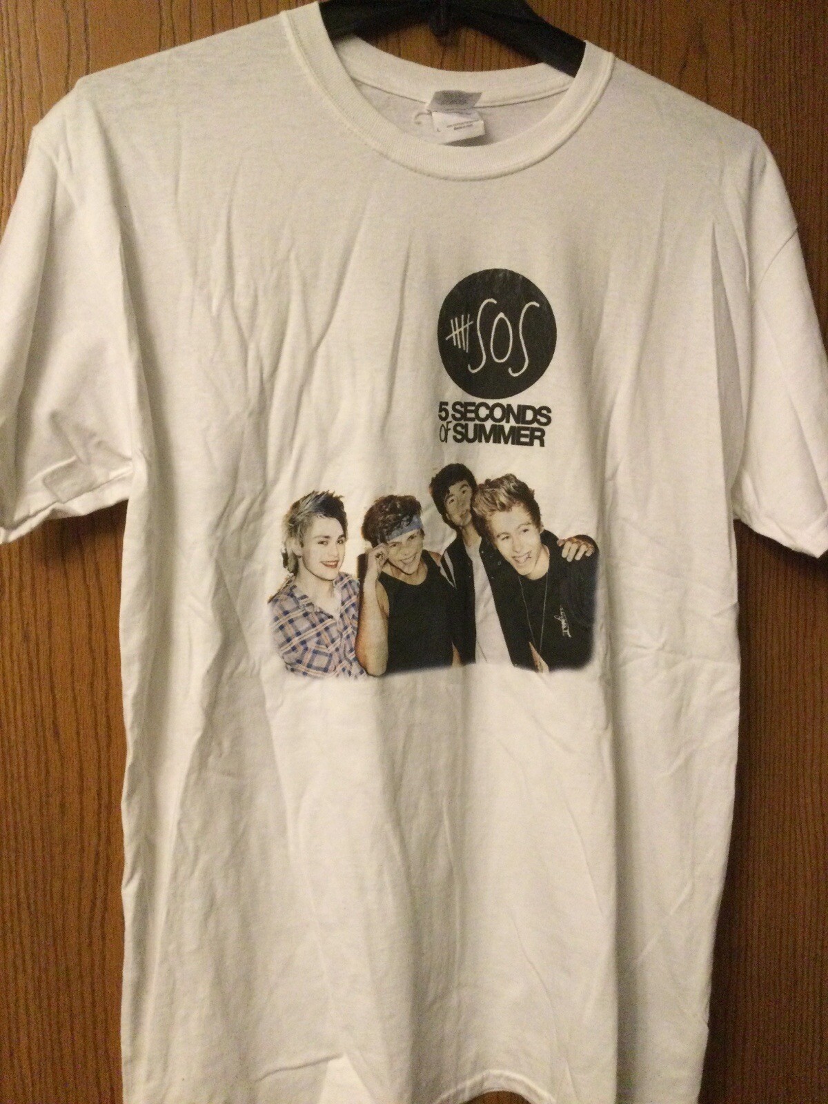 5 Seconds Of Summer – White Shirt – L – Gildan