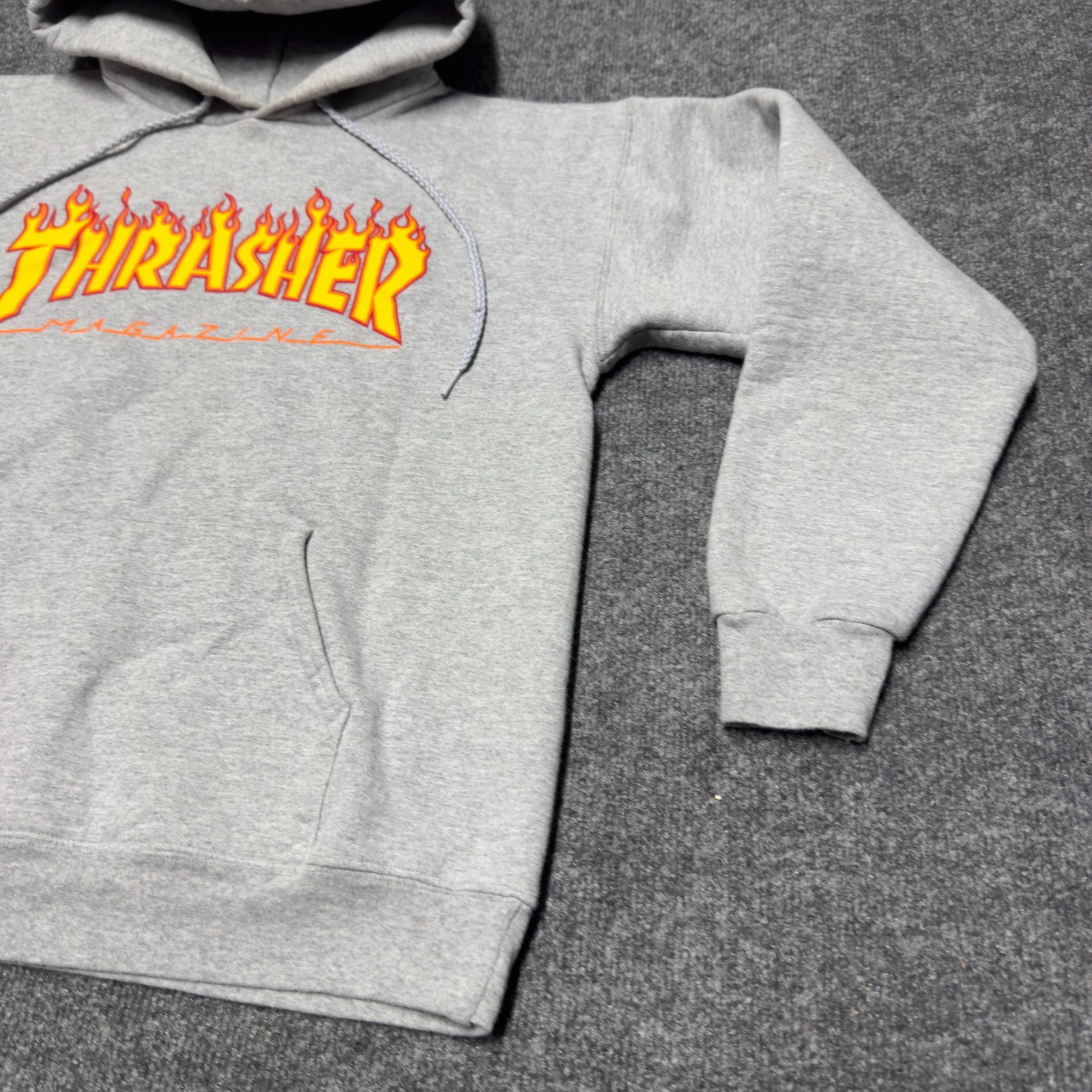 Vintage 00s Thrasher Skateboarding Hoodie Flame Design Gray Flames Men Small