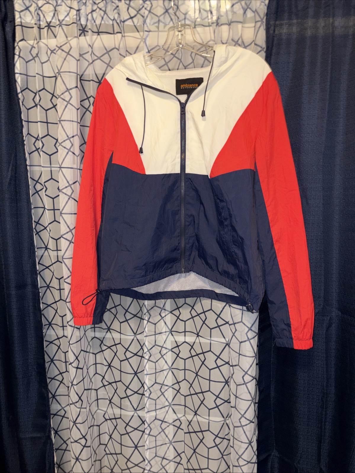 Ambiance Outerwear Windbreaker With Hood Women’s Size L Full Zipper Excellent