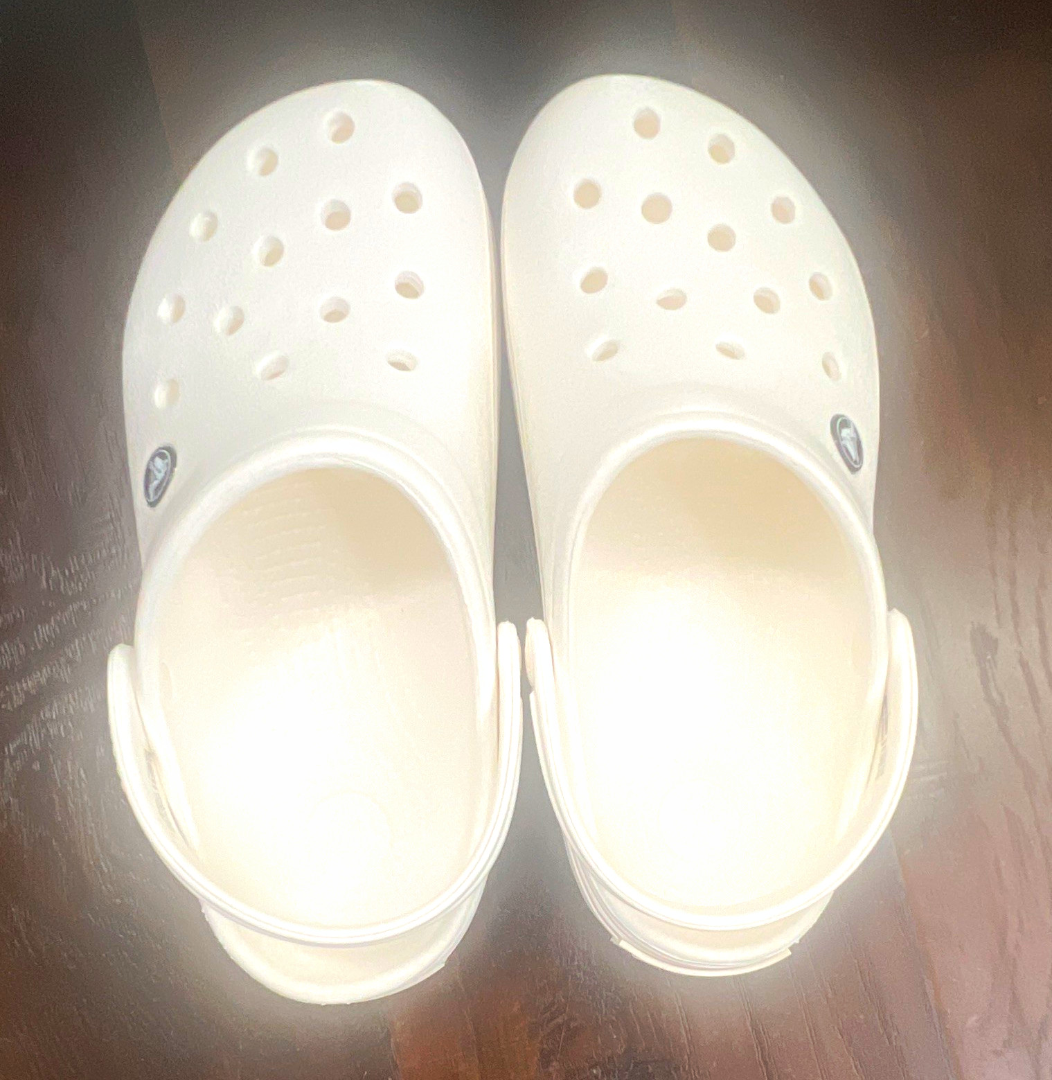 Crocs Classic Clog White Slip-On Unisex Sandals Solid Pattern