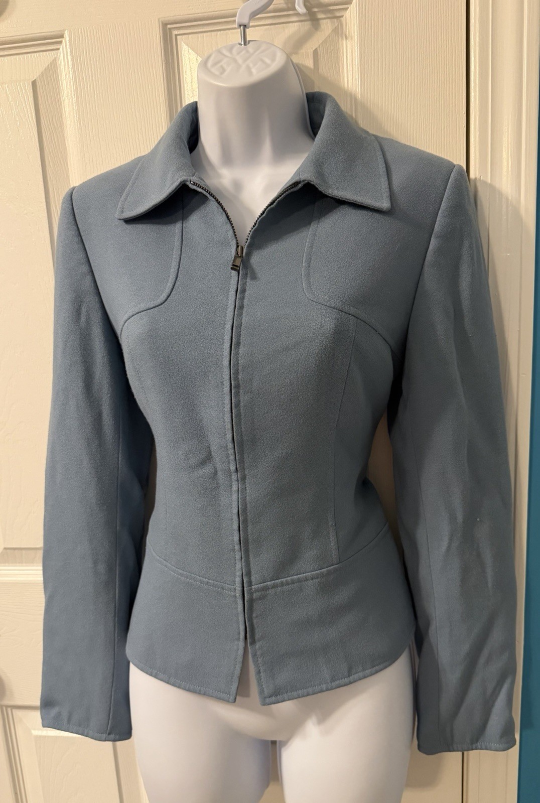 Tahari Baby Blue Zip Up Blazer Workwear Travel 4 Small Structured Jacket Coat