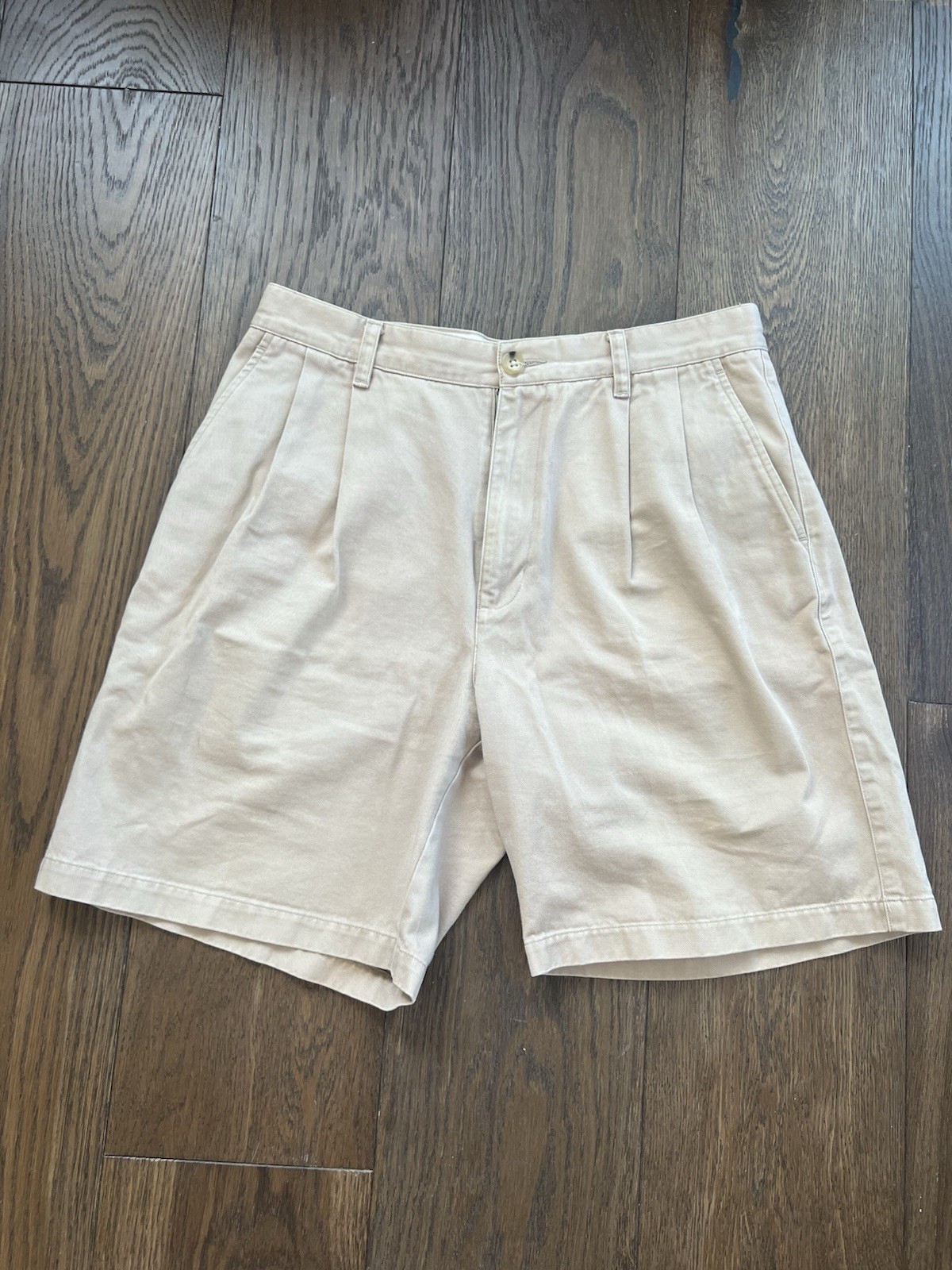 VTG Banana Republic Men’s Khaki Chino Shorts Double Pleated Size 33 (fits 31)
